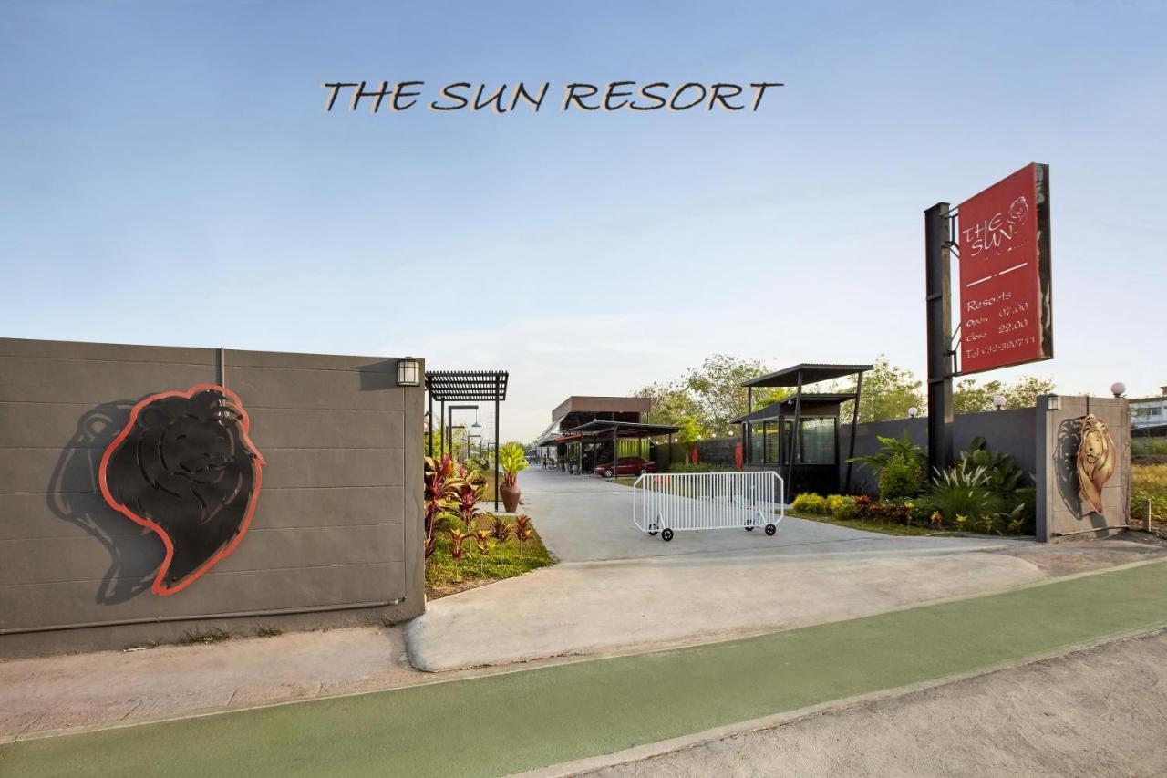 The Sun Resort Ratchaburi Esterno foto