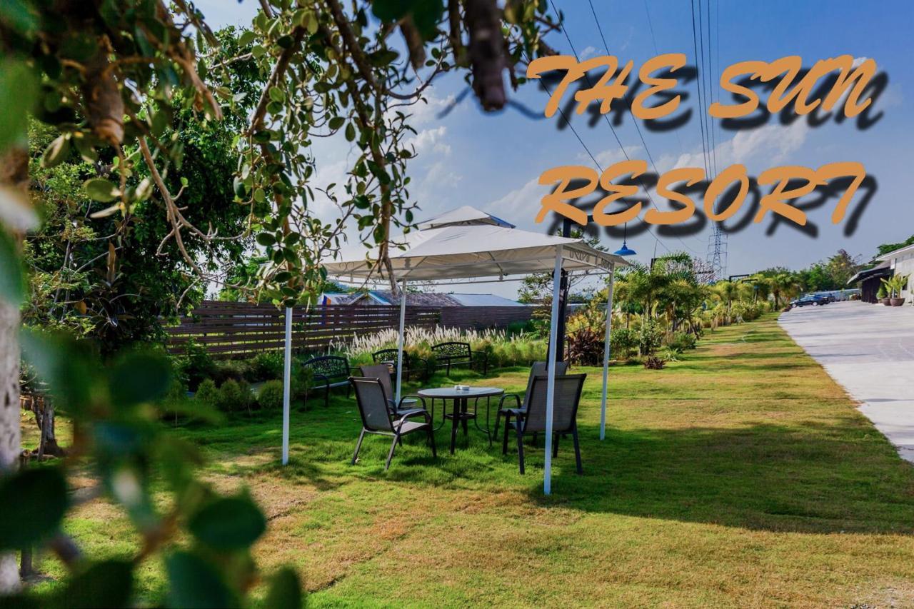 The Sun Resort Ratchaburi Esterno foto