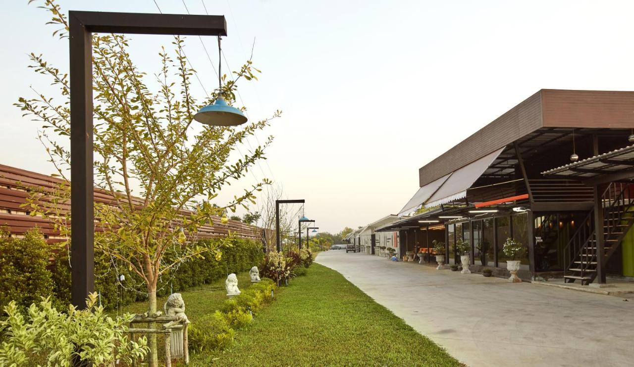 The Sun Resort Ratchaburi Esterno foto