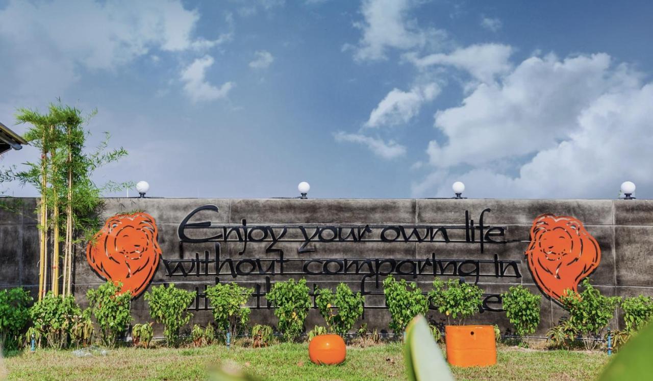 The Sun Resort Ratchaburi Esterno foto