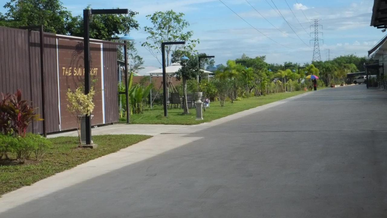 The Sun Resort Ratchaburi Esterno foto